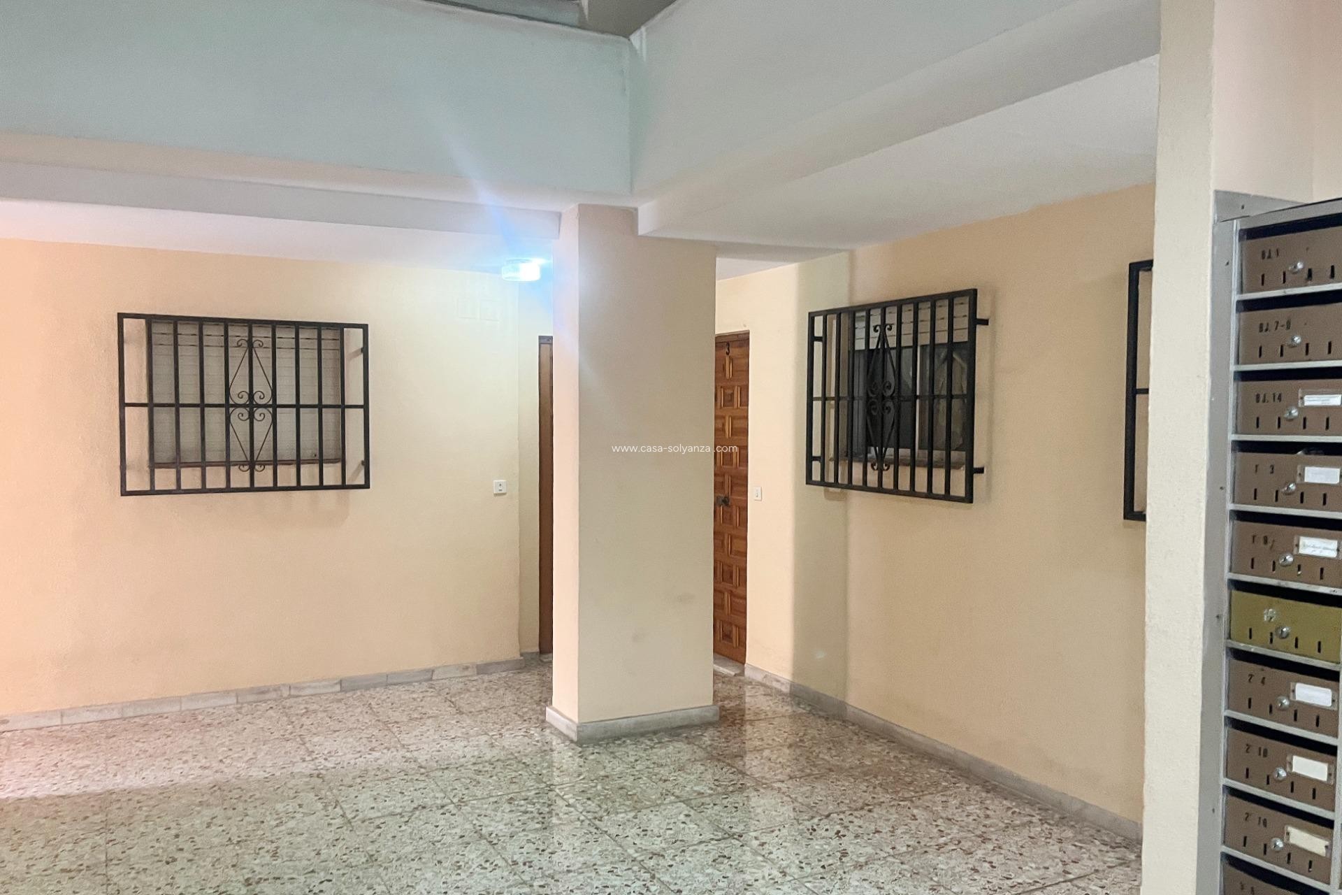 Herverkoop - Appartement / flat - Guardamar del Segura - Center