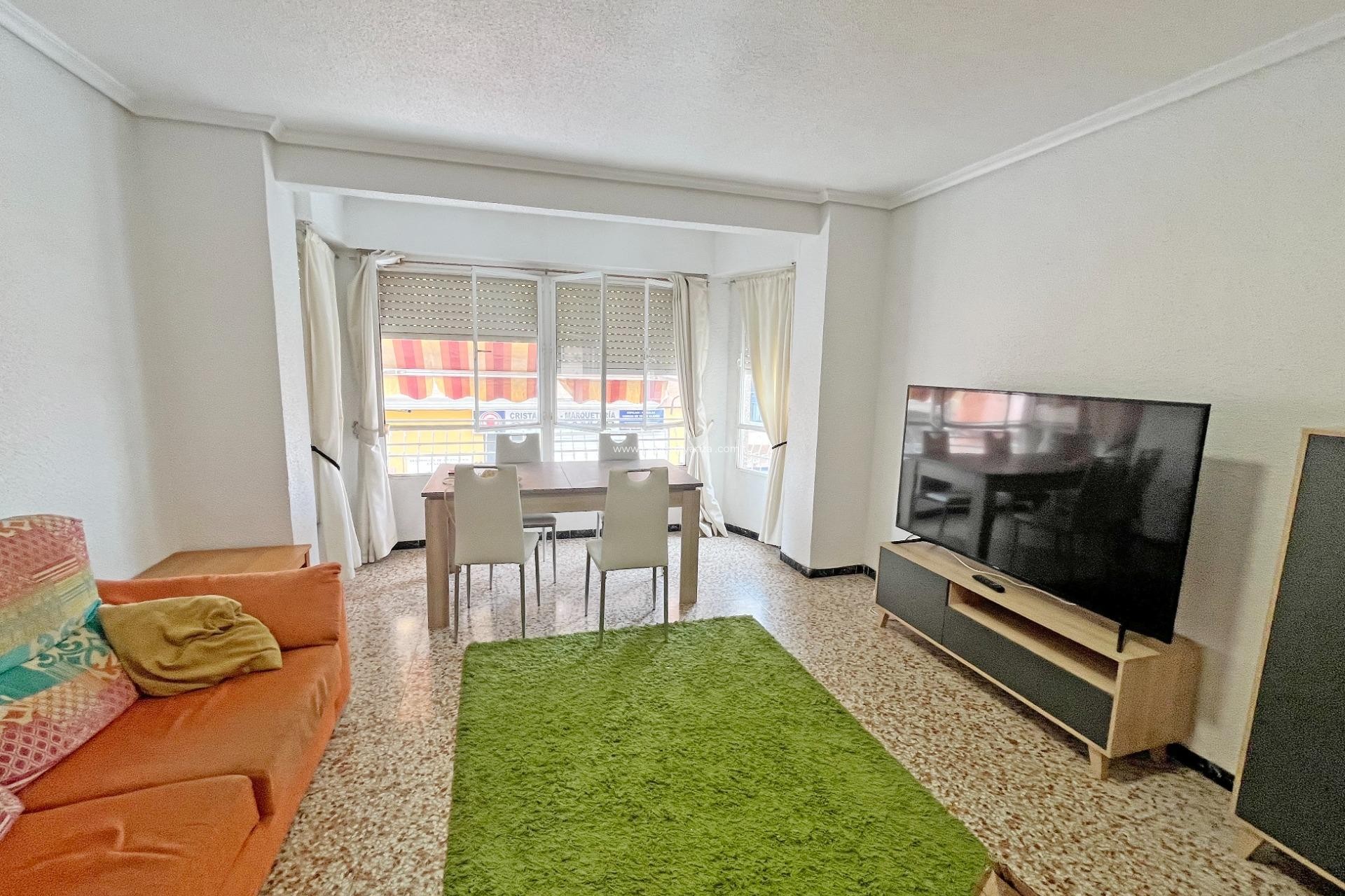 Herverkoop - Appartement / flat - Guardamar del Segura - Center