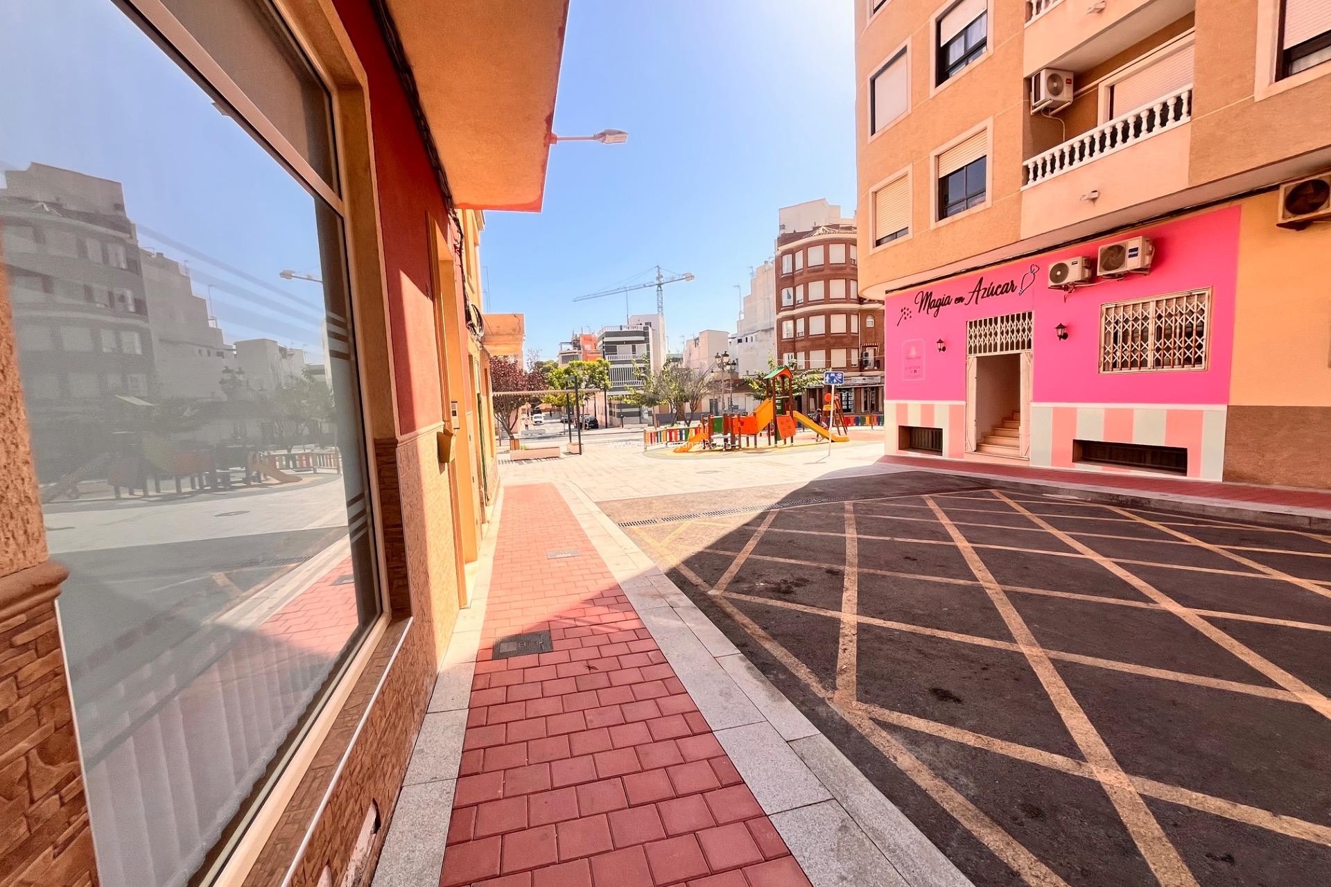 Herverkoop - Appartement / flat - Guardamar del Segura - Center