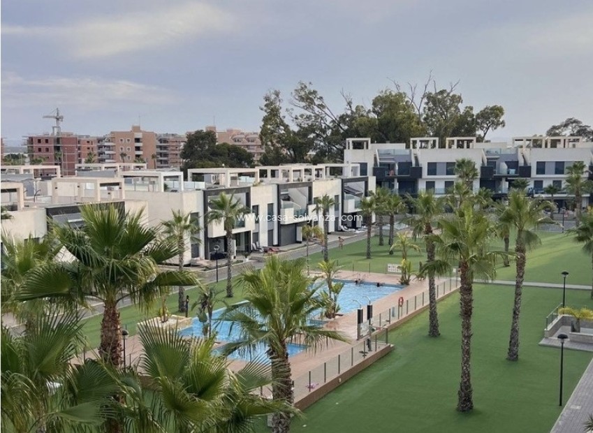 Herverkoop - Appartement / flat - Guardamar del Segura - El Raso