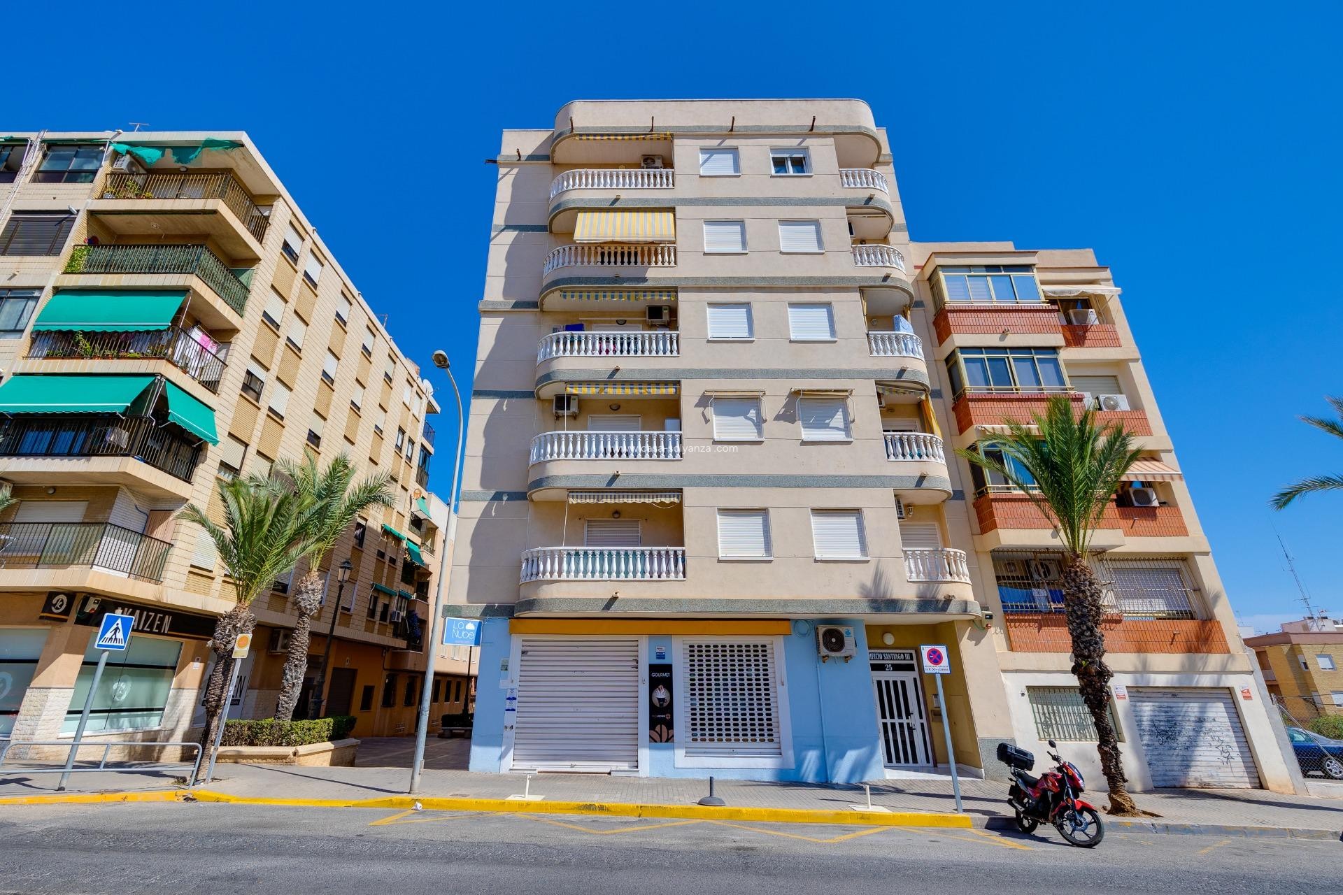 Herverkoop - Appartement / flat - Guardamar del Segura - Pueblo