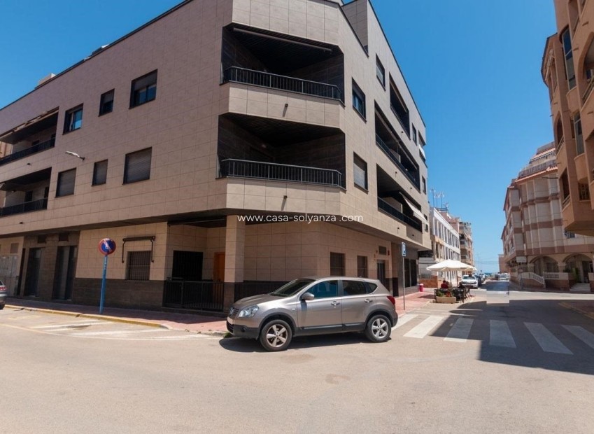 Herverkoop - Appartement / flat - La Mata - La Mata - Town