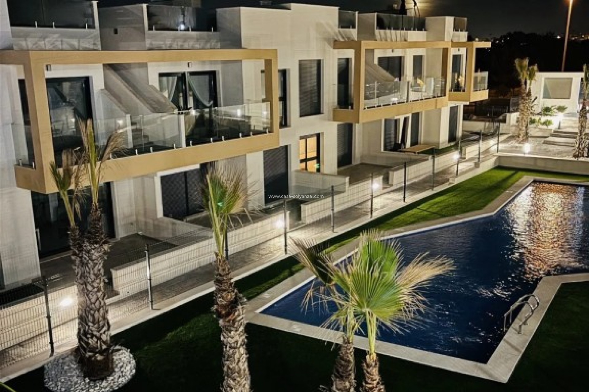 Herverkoop - Appartement / flat - Las Filipinas - Inland