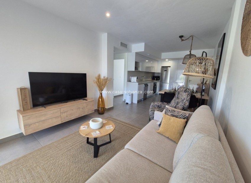 Herverkoop - Appartement / flat - Las Filipinas - Inland