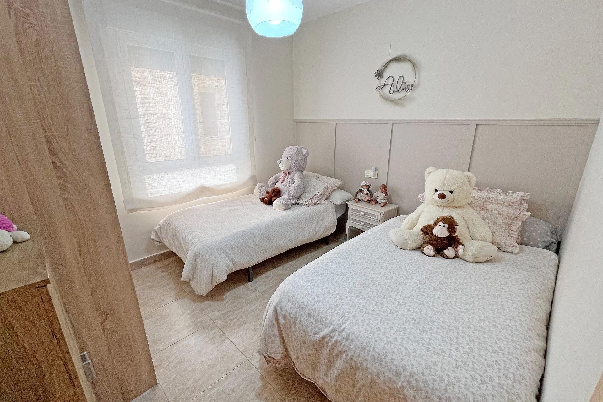 Herverkoop - Appartement / flat - Novelda - Barrio San Roque