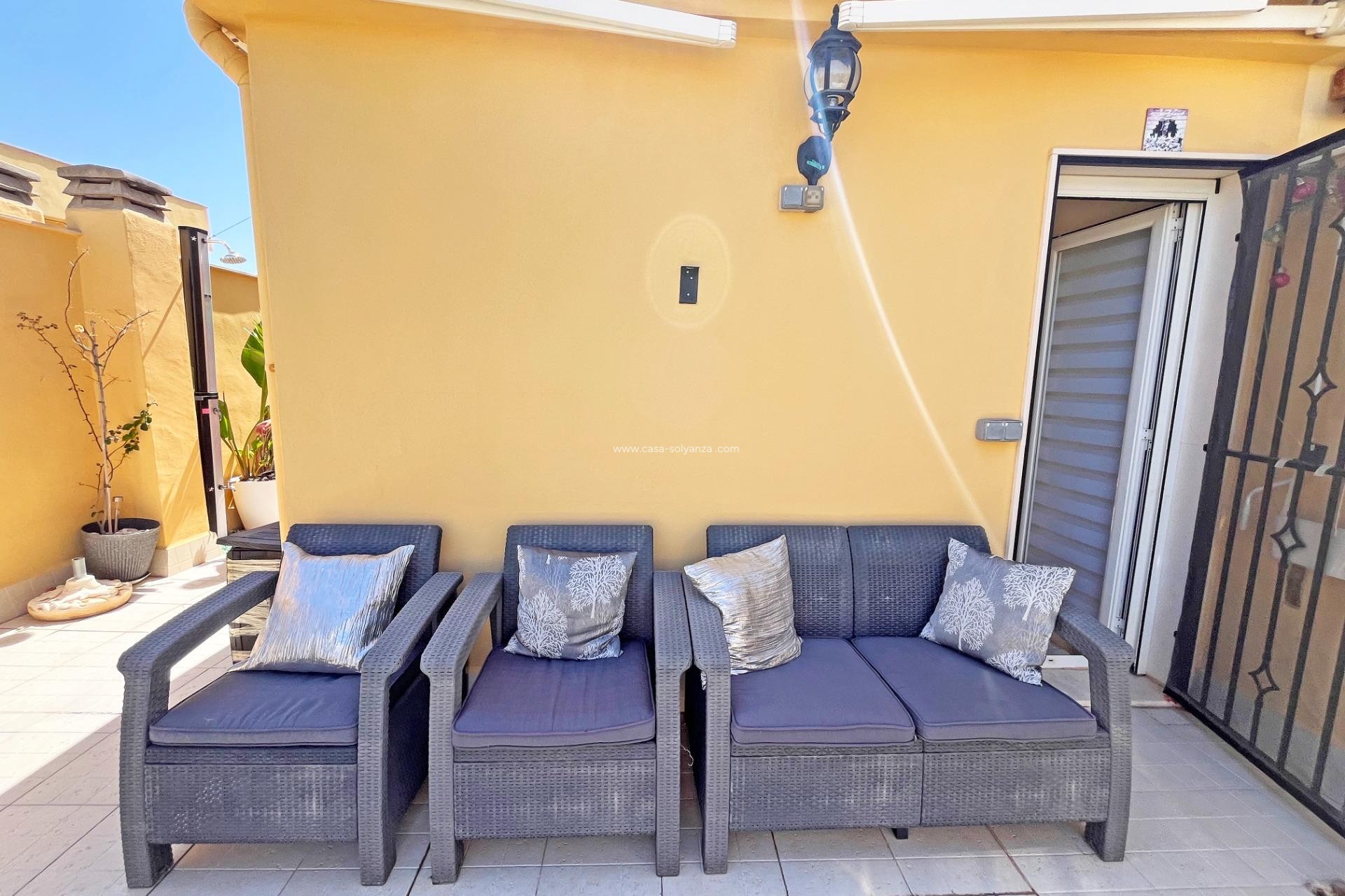 Herverkoop - Appartement / flat - Novelda - Barrio San Roque