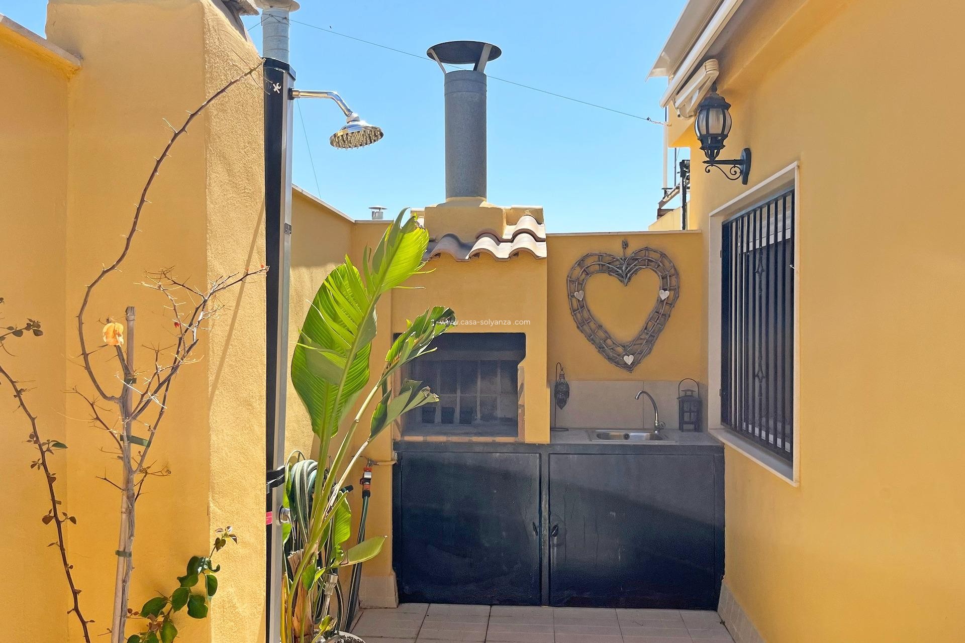 Herverkoop - Appartement / flat - Novelda - Barrio San Roque