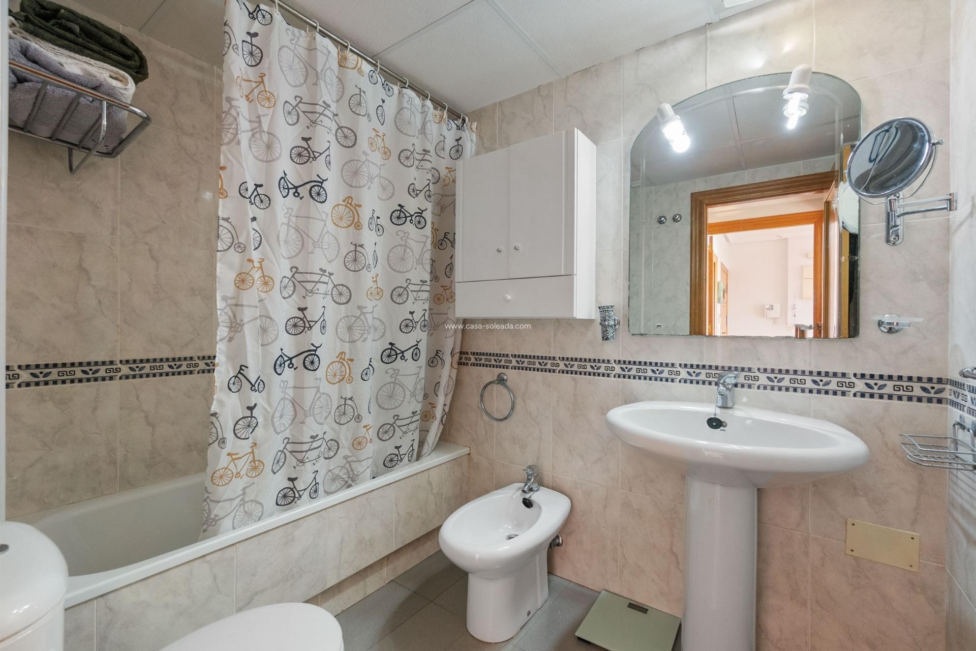 Herverkoop - Appartement / flat - Orihuela Costa - Campoamor