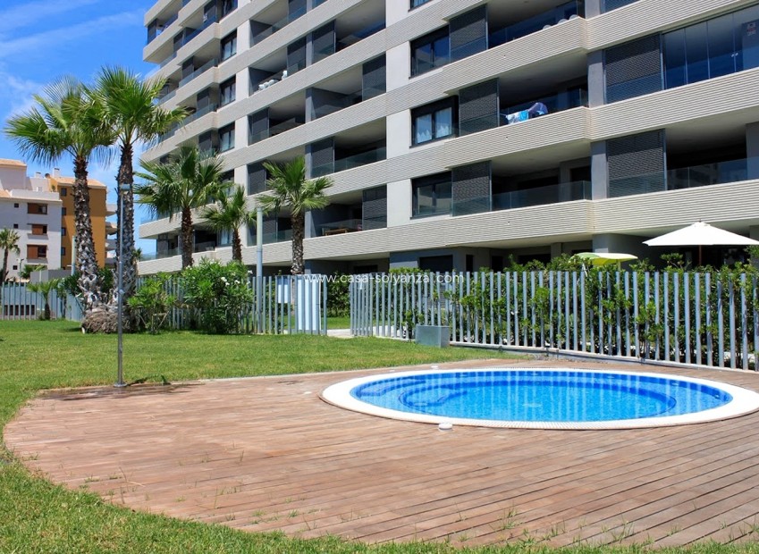 Herverkoop - Appartement / flat - Orihuela Costa - Punta Prima