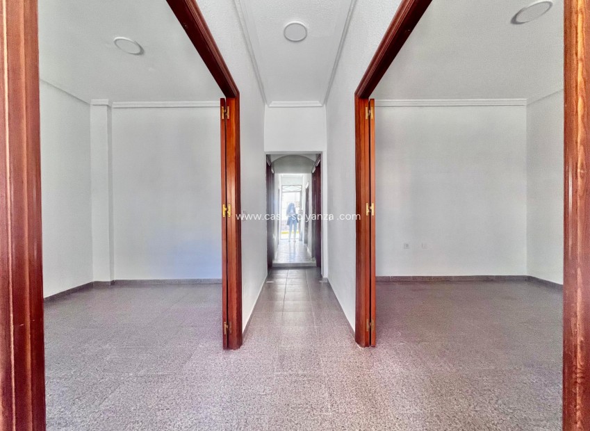 Herverkoop - Appartement / flat - Pilar de la Horadada - pueblo