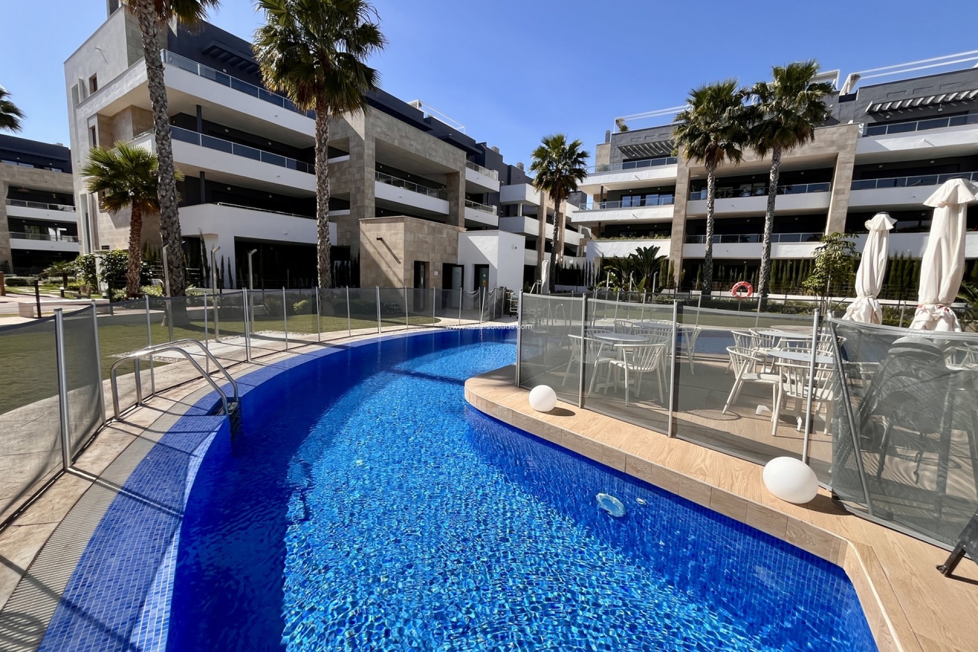 Herverkoop - Appartement / flat - Playa Flamenca
