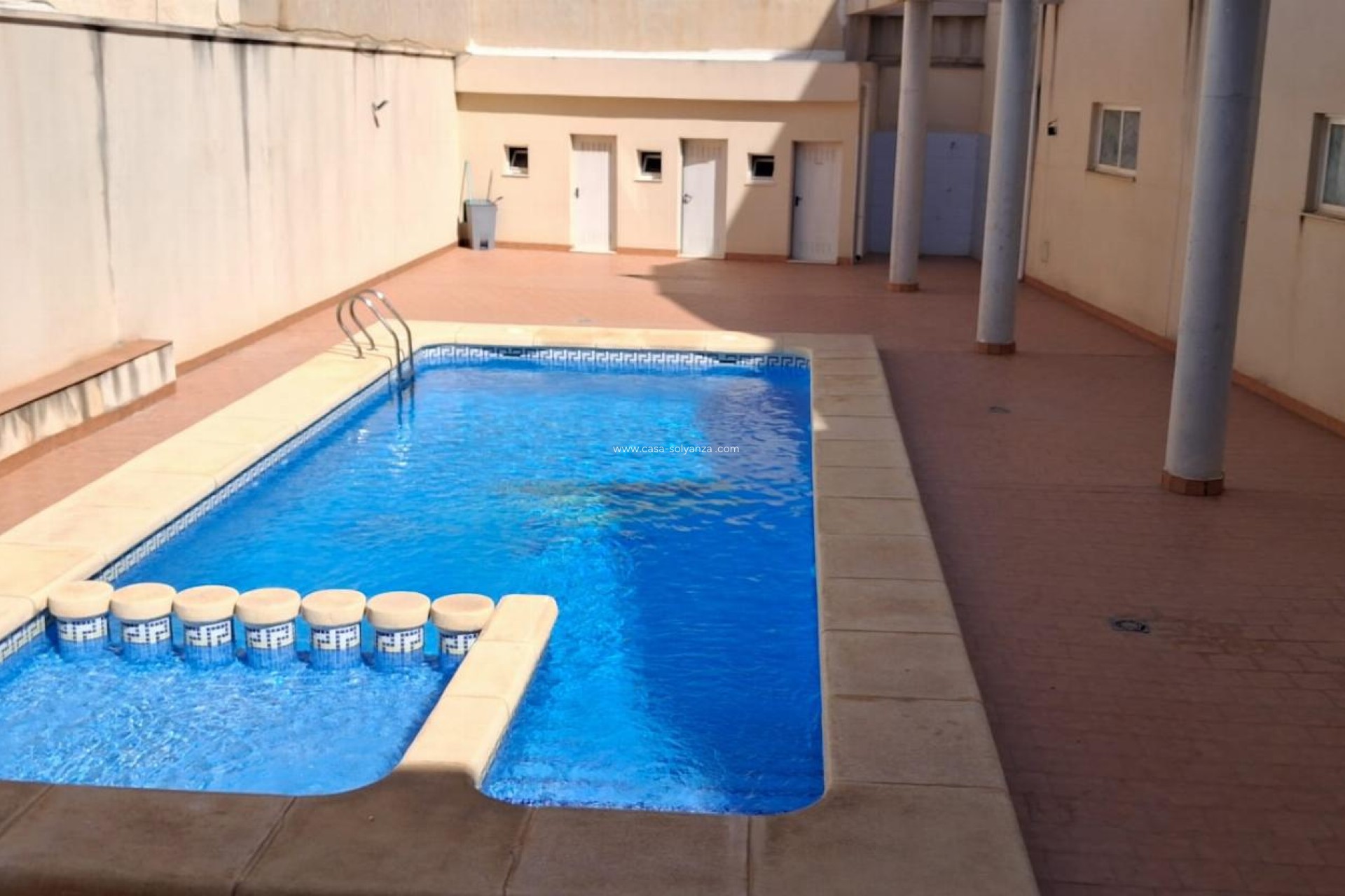 Herverkoop - Appartement / flat - Redován - PUEBLO