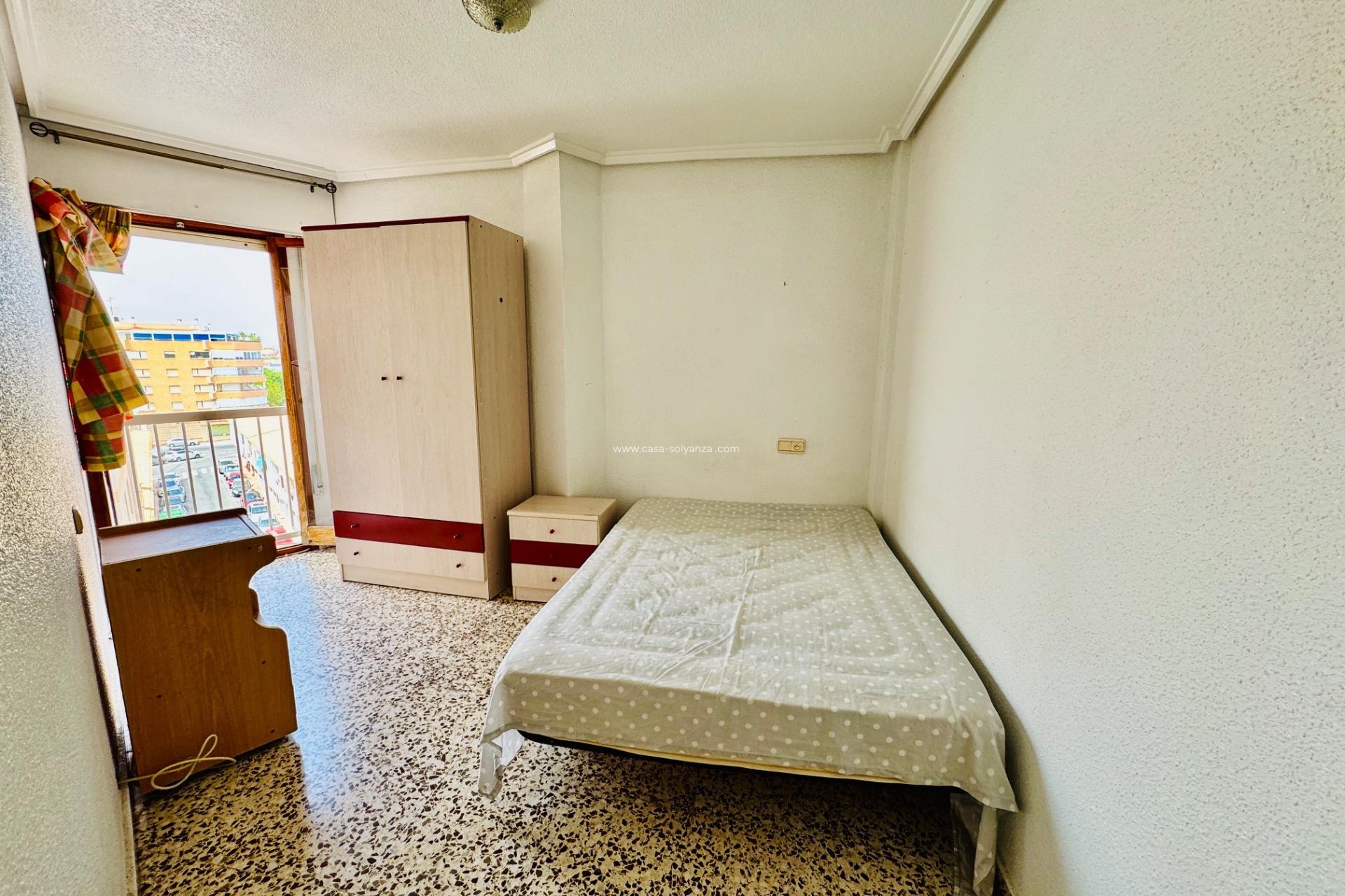 Herverkoop - Appartement / flat - Torrevieja - Acequion