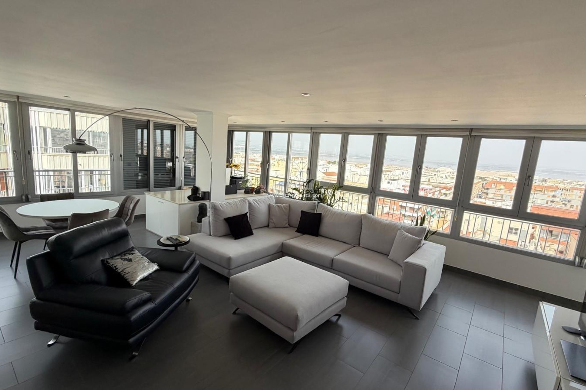 Herverkoop - Appartement / flat - Torrevieja - Acequion