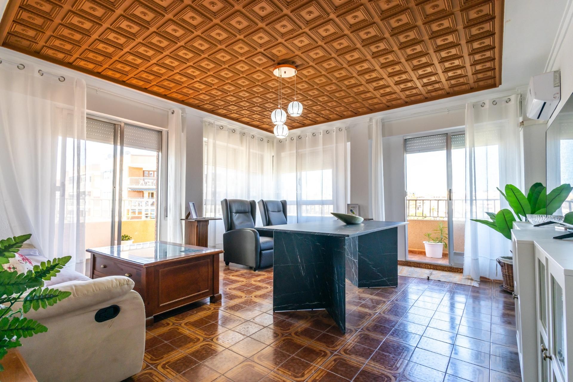 Herverkoop - Appartement / flat - Torrevieja - Acequion