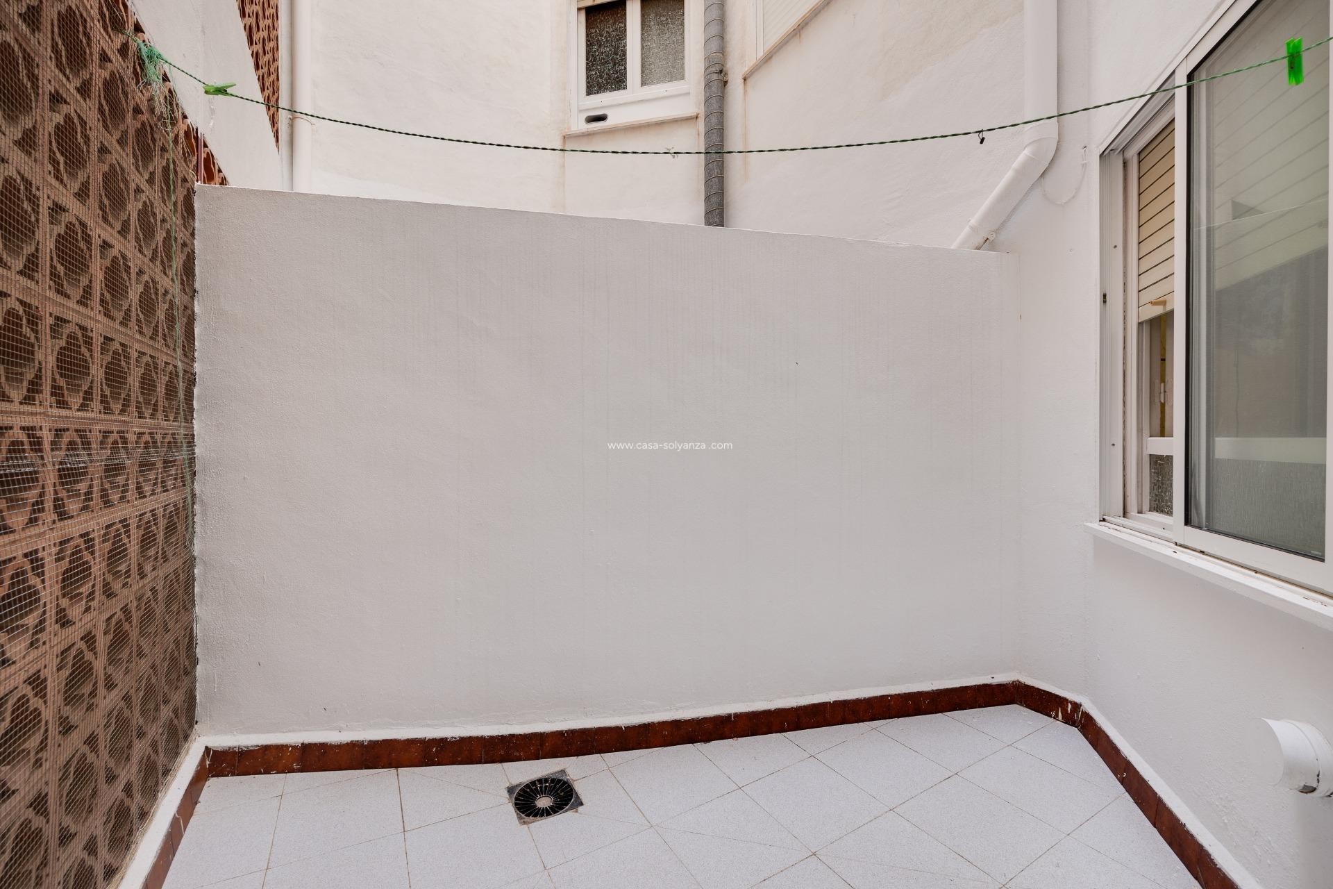 Herverkoop - Appartement / flat - Torrevieja - Acequion