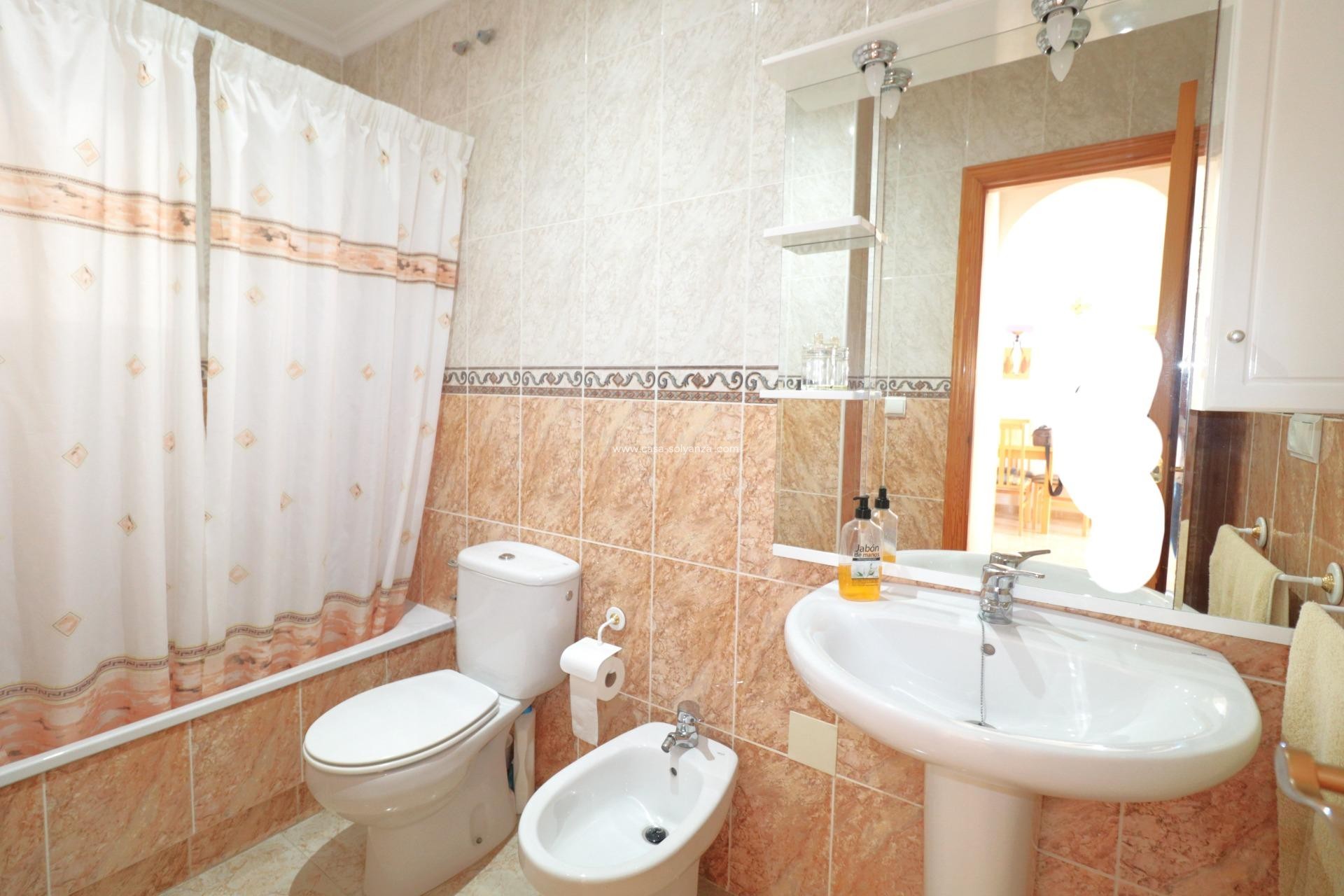 Herverkoop - Appartement / flat - Torrevieja - Acequion