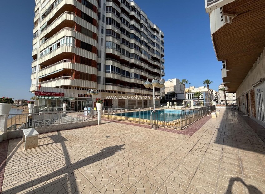 Herverkoop - Appartement / flat - Torrevieja - Acequion