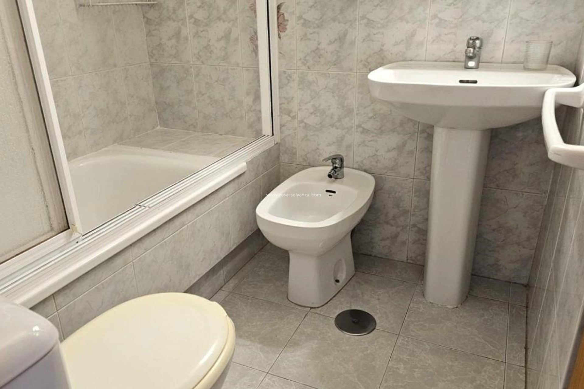 Herverkoop - Appartement / flat - Torrevieja - Acequion