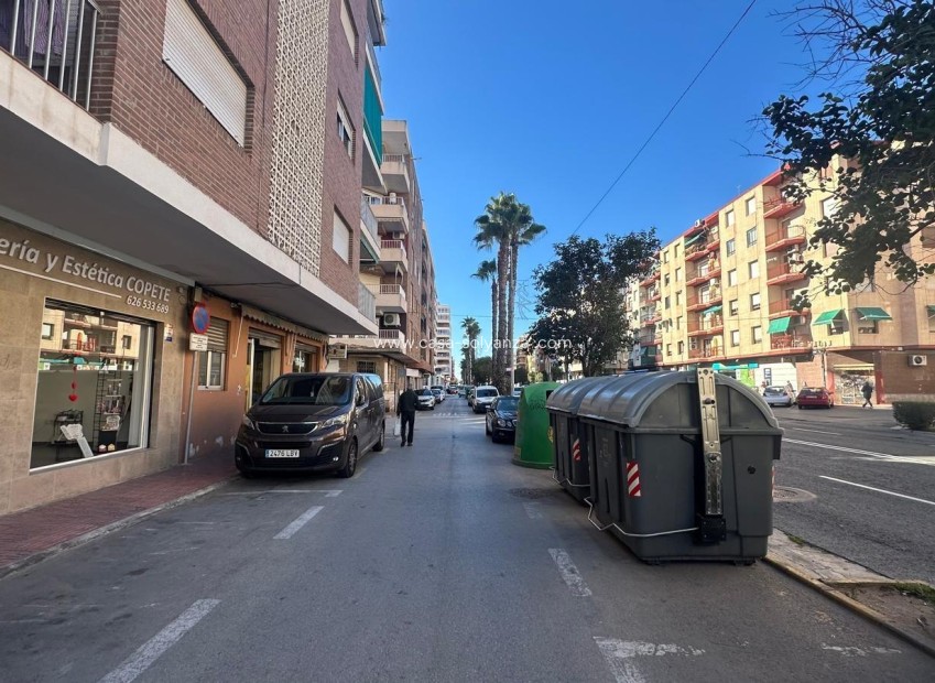 Herverkoop - Appartement / flat - Torrevieja - Acequion