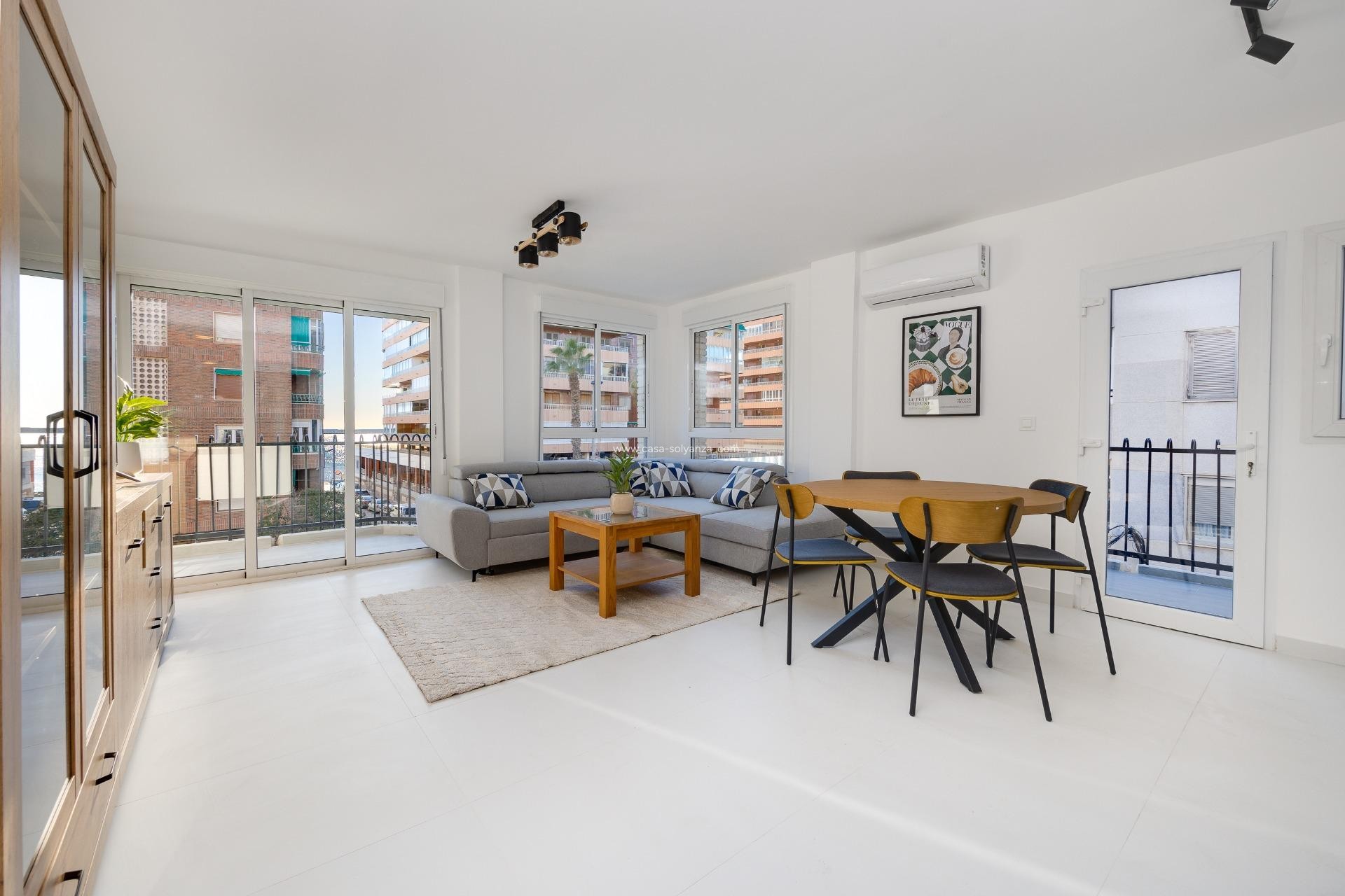 Herverkoop - Appartement / flat - Torrevieja - Acequion