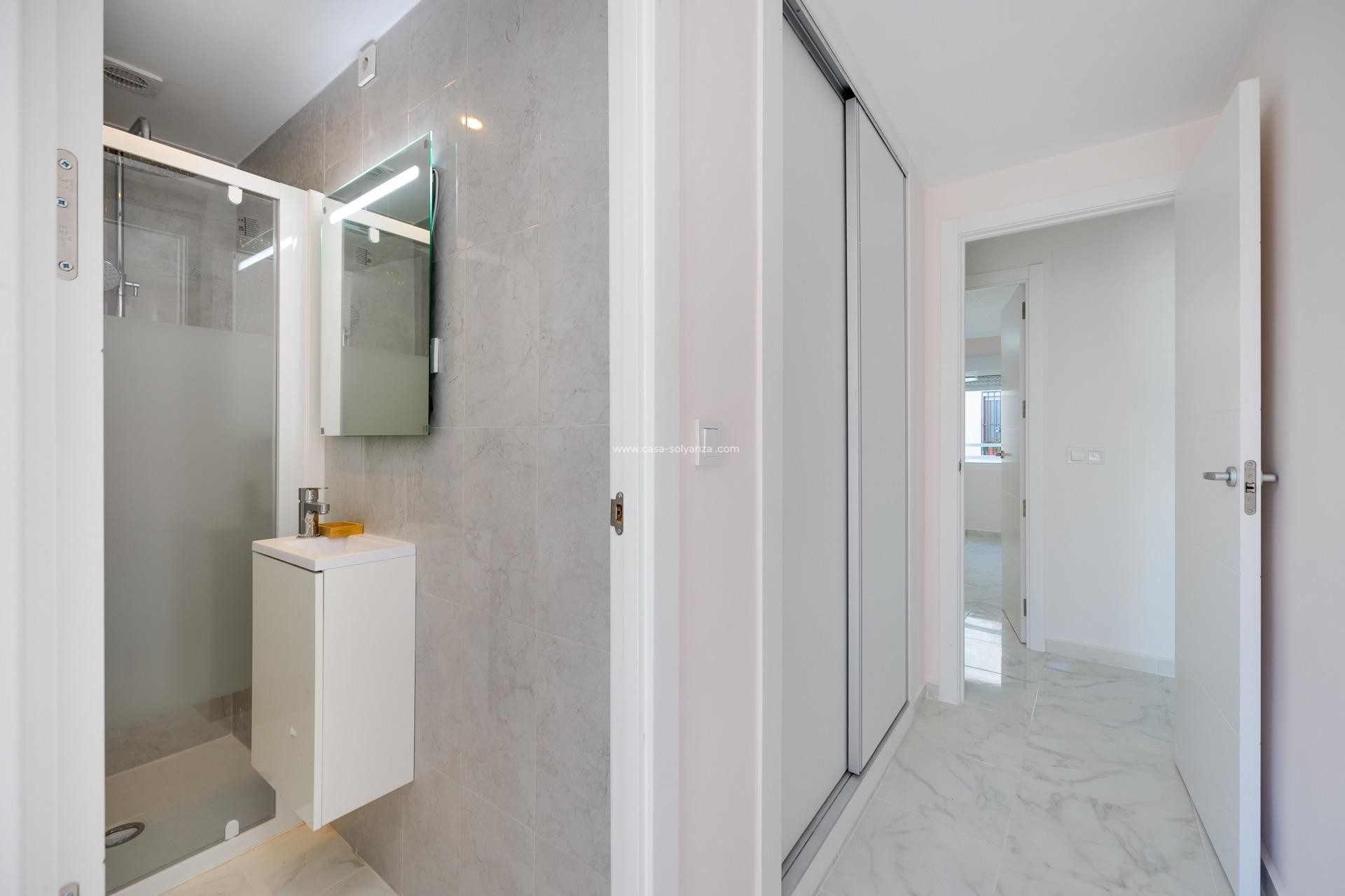 Herverkoop - Appartement / flat - Torrevieja - Acequion