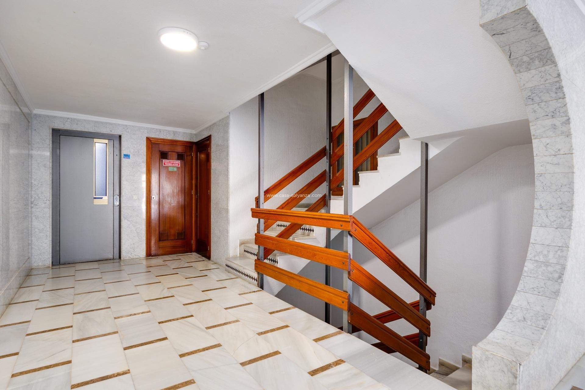 Herverkoop - Appartement / flat - Torrevieja - Acequion