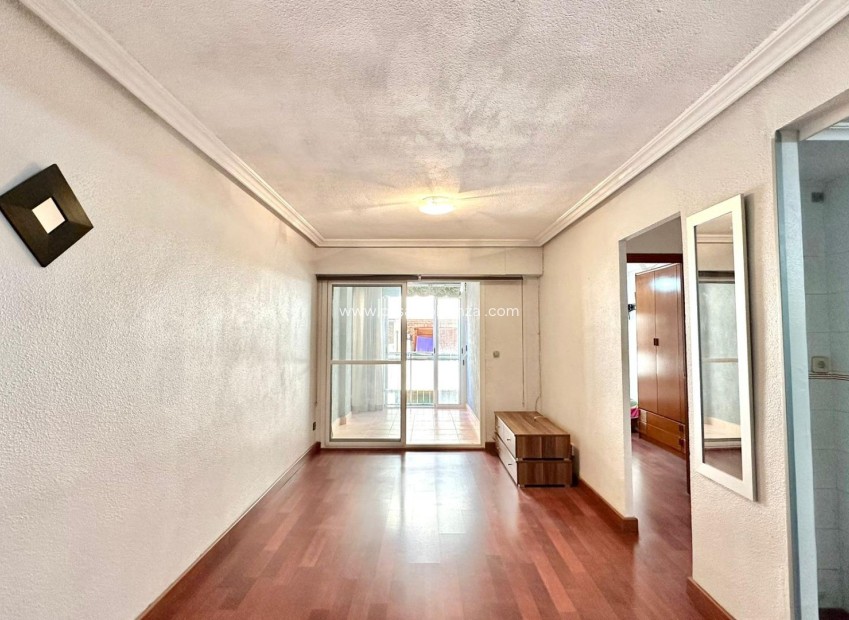 Herverkoop - Appartement / flat - Torrevieja - Acequion