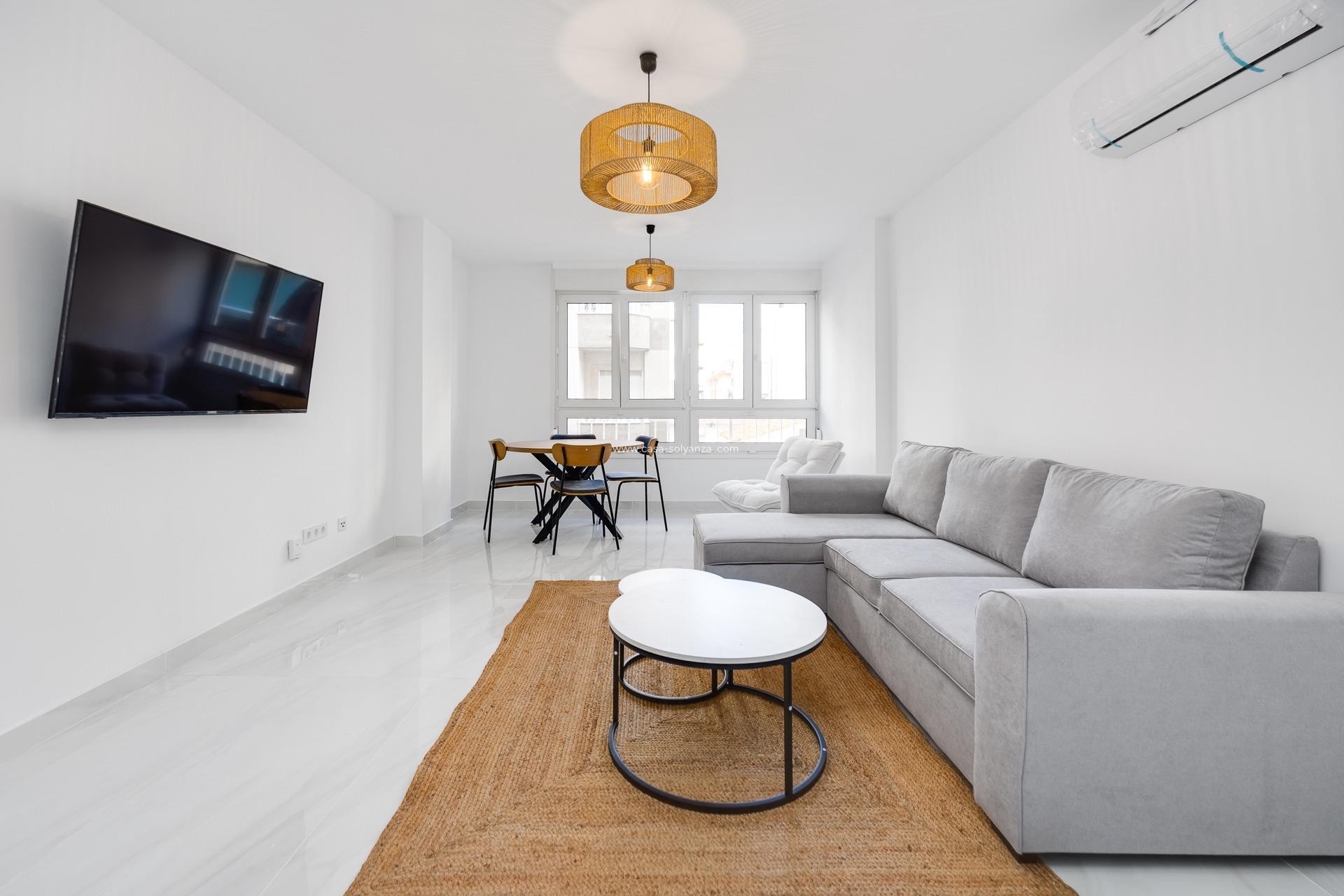 Herverkoop - Appartement / flat - Torrevieja - Acequion