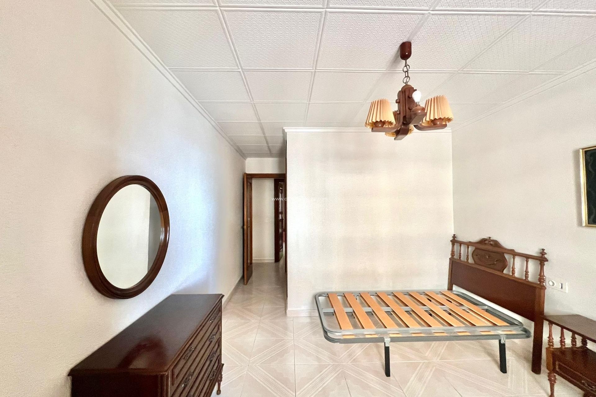 Herverkoop - Appartement / flat - Torrevieja - Acequion