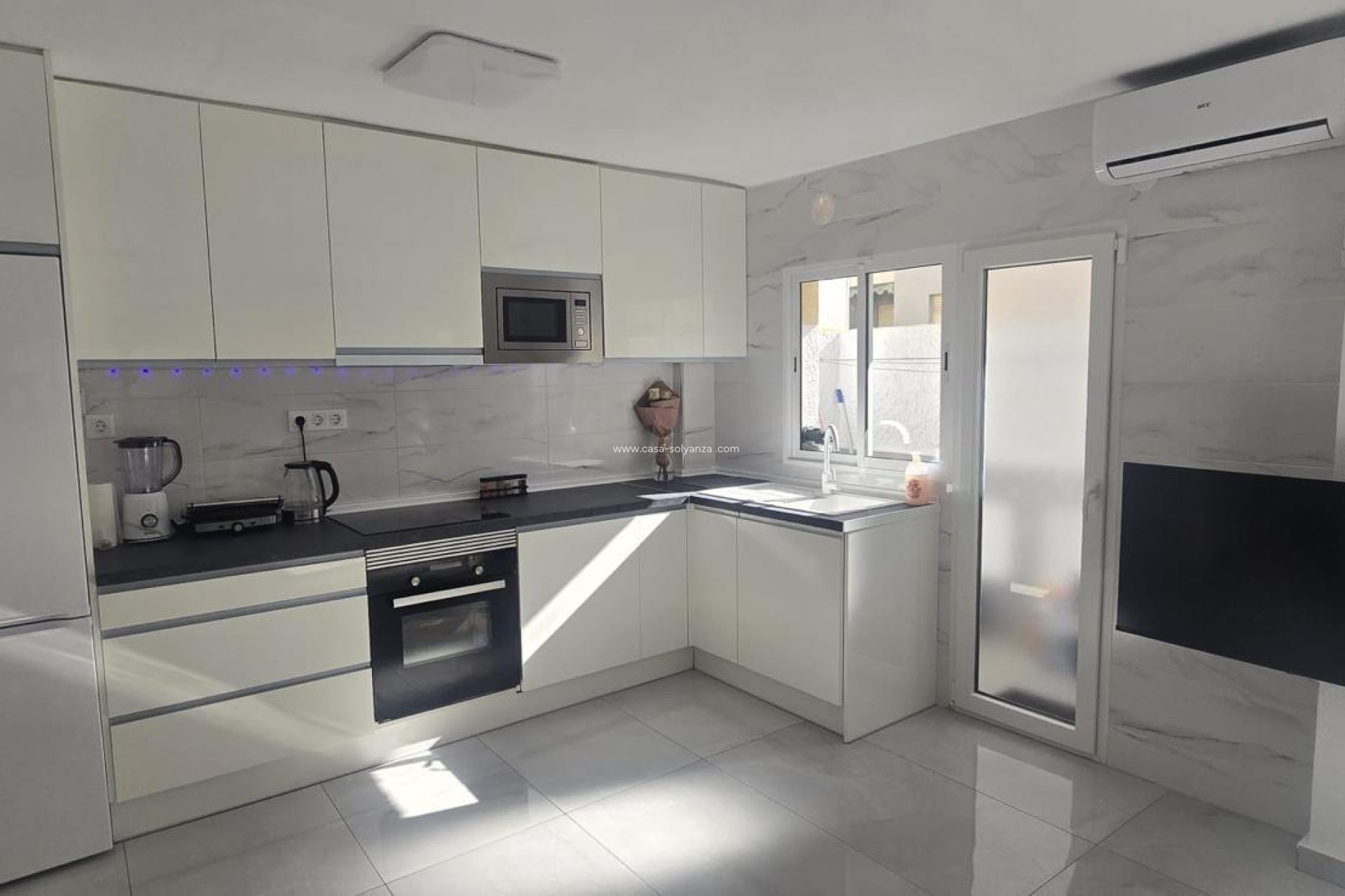 Herverkoop - Appartement / flat - Torrevieja - Acequion