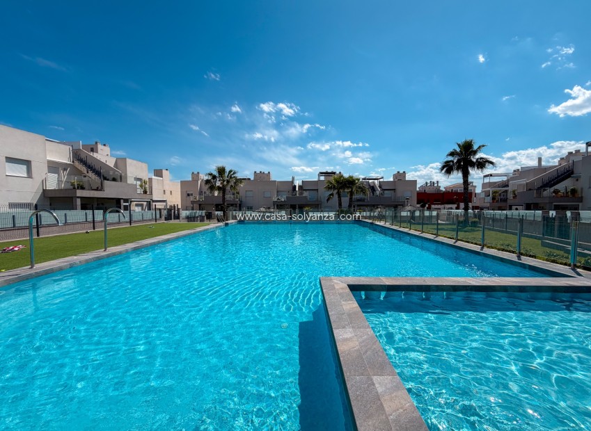 Herverkoop - Appartement / flat - Torrevieja - Aguas nuevas