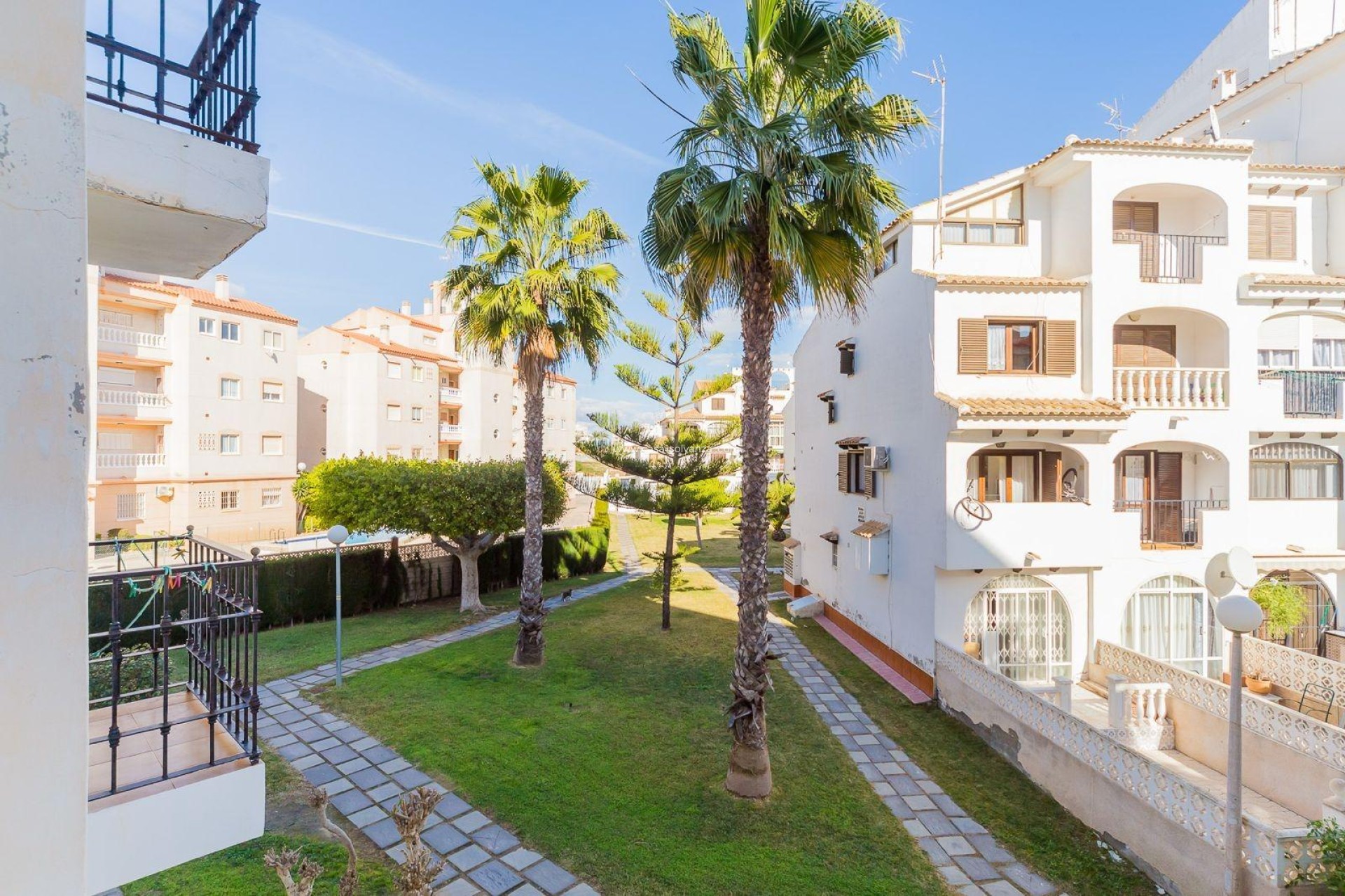 Herverkoop - Appartement / flat - Torrevieja - Calas Blanca