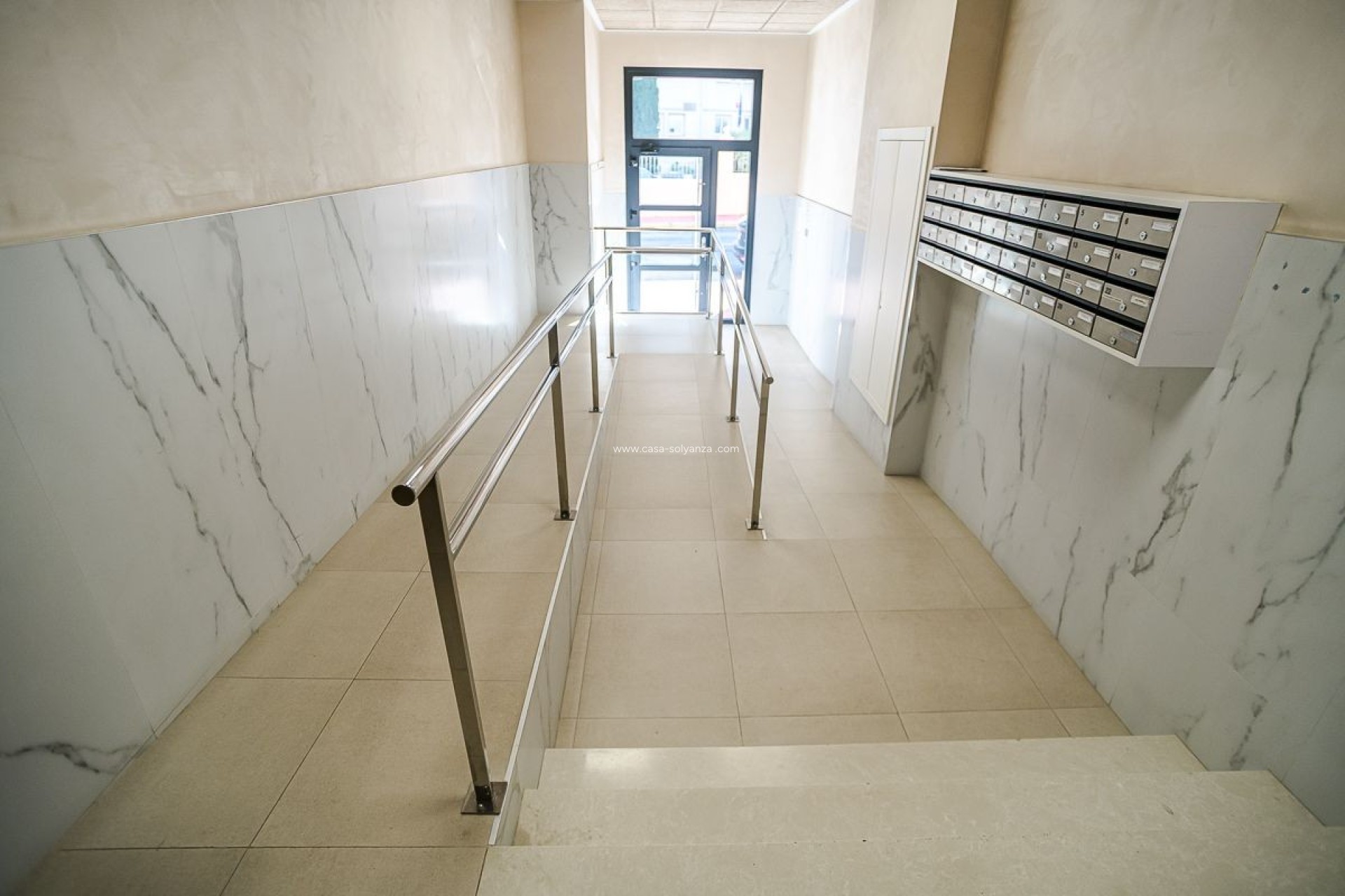 Herverkoop - Appartement / flat - Torrevieja - Calas Blancas