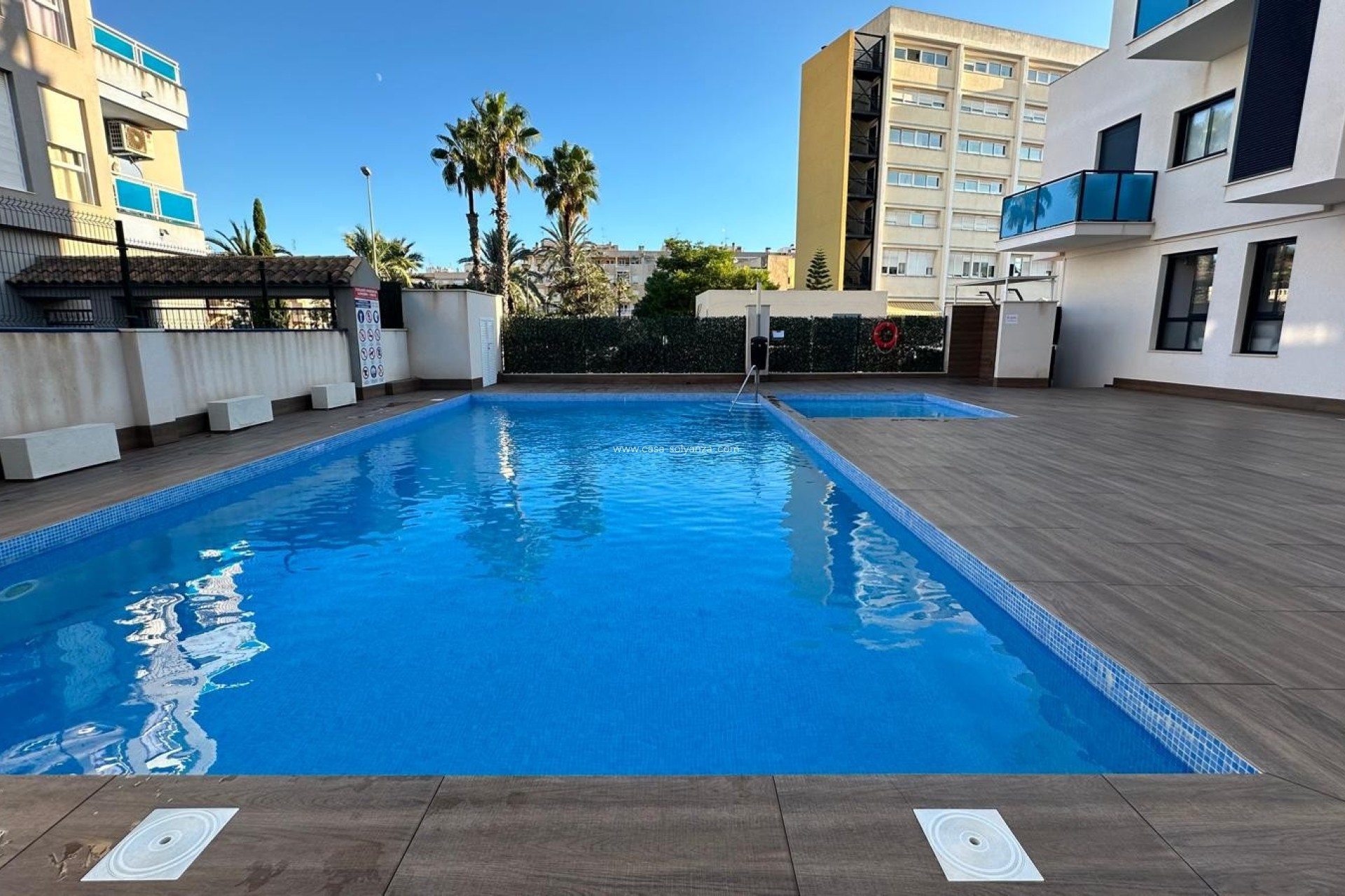 Herverkoop - Appartement / flat - Torrevieja - Calas Blancas