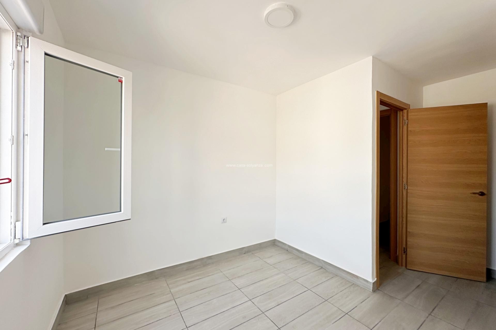 Herverkoop - Appartement / flat - Torrevieja - Center