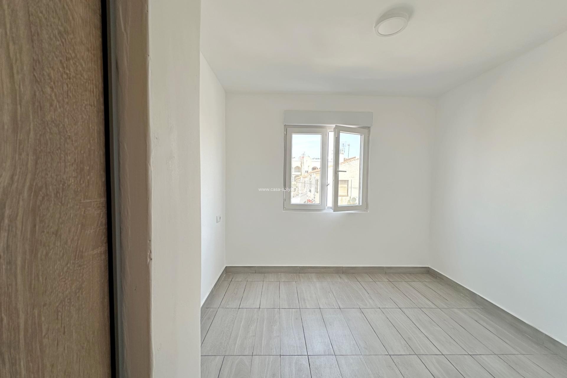 Herverkoop - Appartement / flat - Torrevieja - Center