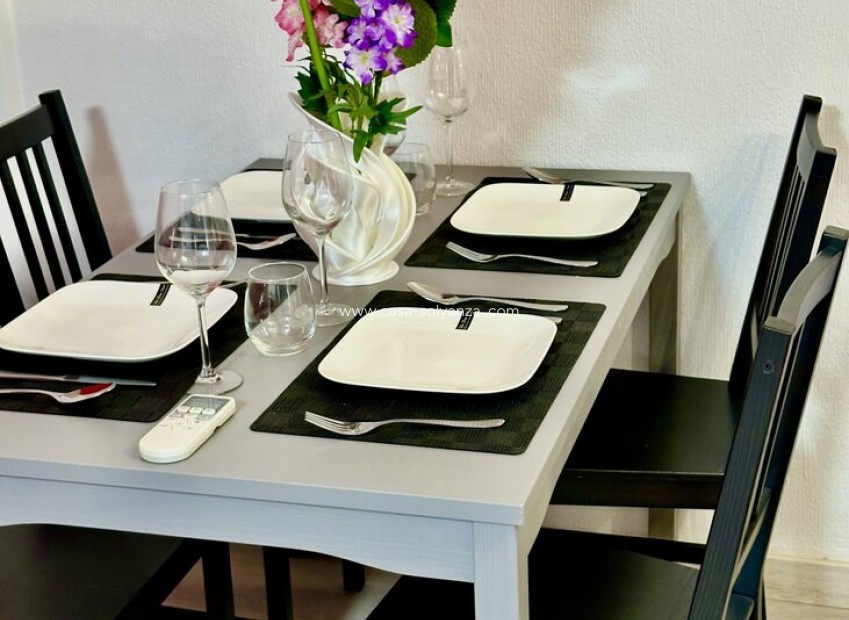 Herverkoop - Appartement / flat - Torrevieja - Center