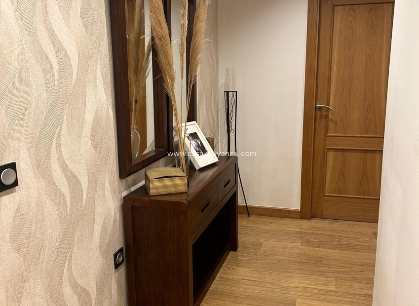 Herverkoop - Appartement / flat - Torrevieja - Center