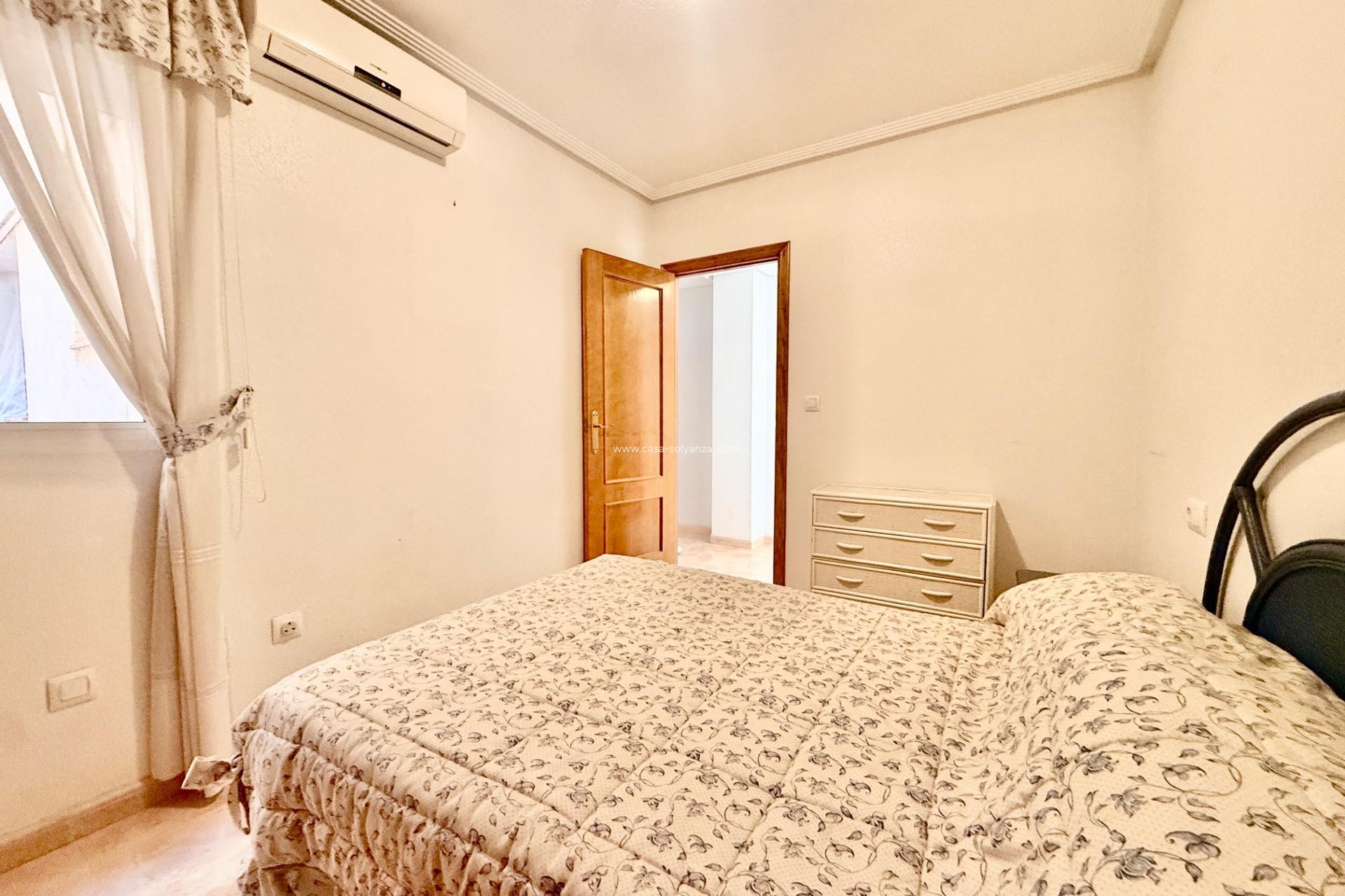 Herverkoop - Appartement / flat - Torrevieja - Center