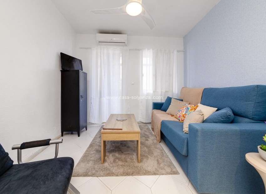 Herverkoop - Appartement / flat - Torrevieja - Center
