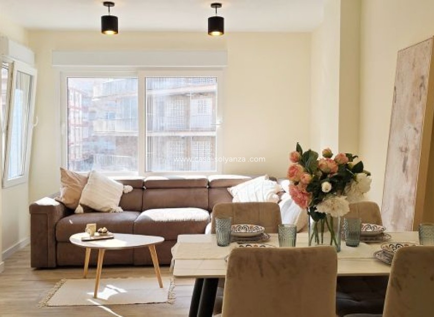 Herverkoop - Appartement / flat - Torrevieja - Center