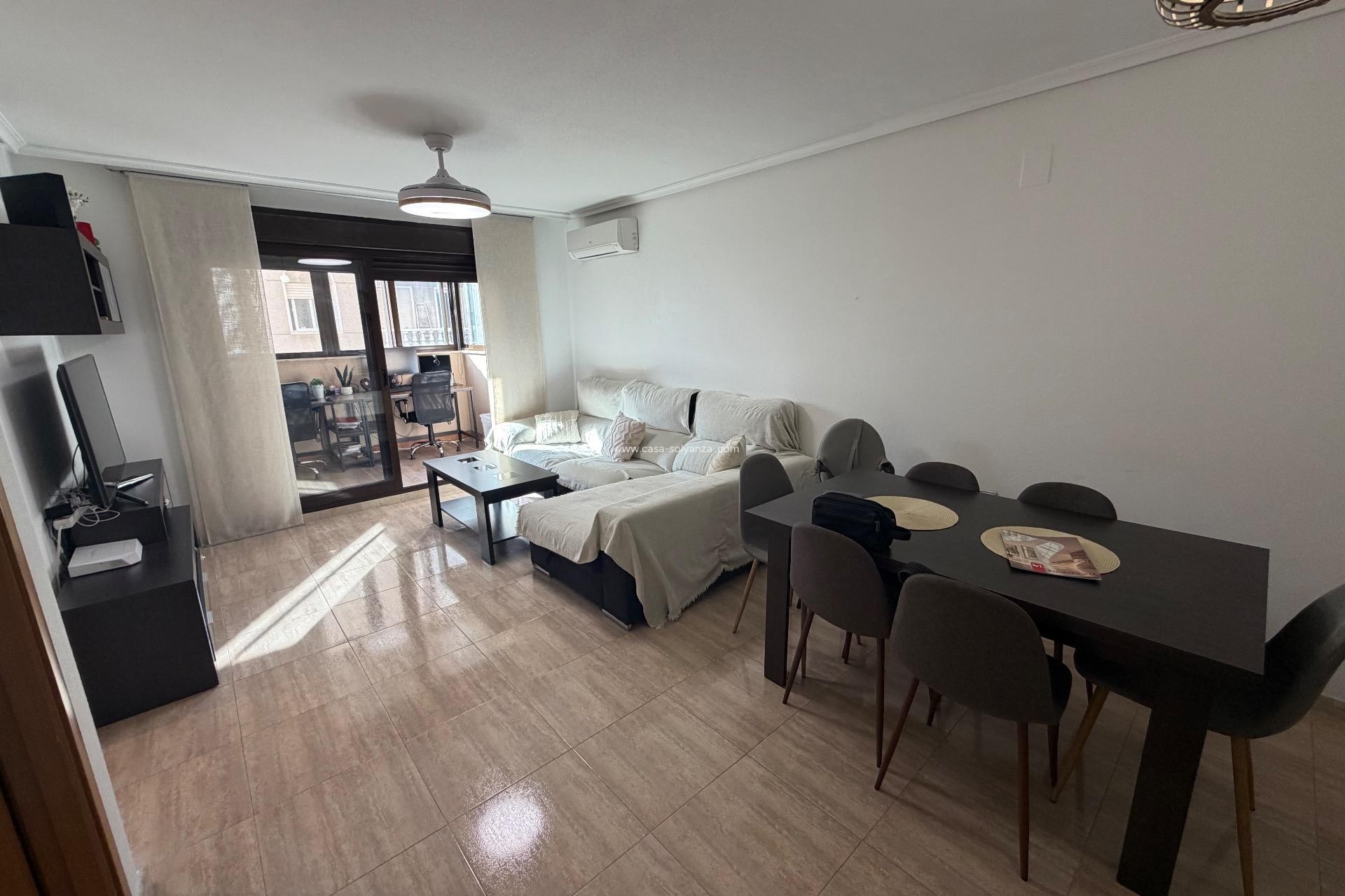 Herverkoop - Appartement / flat - Torrevieja - Center