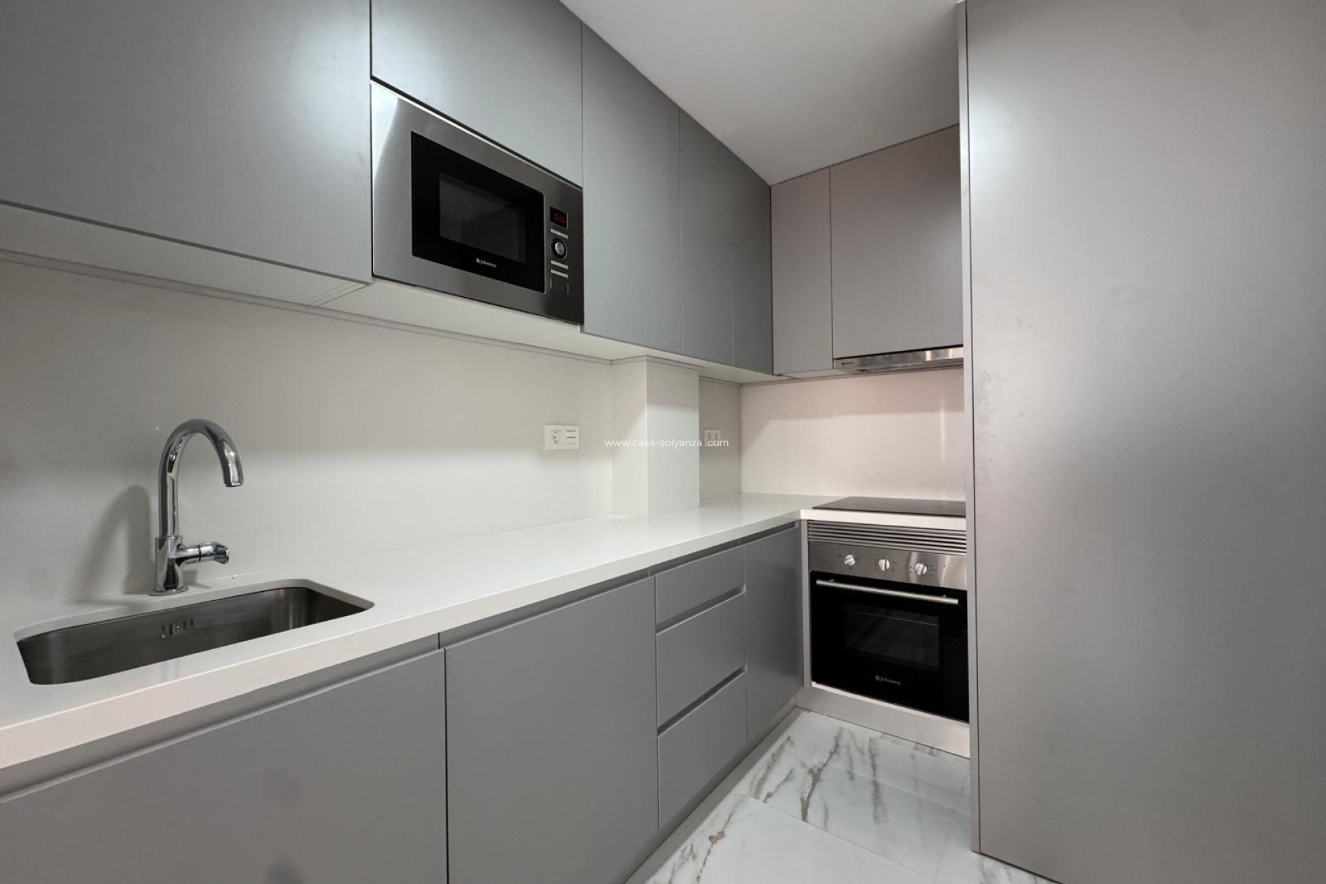 Herverkoop - Appartement / flat - Torrevieja - Center