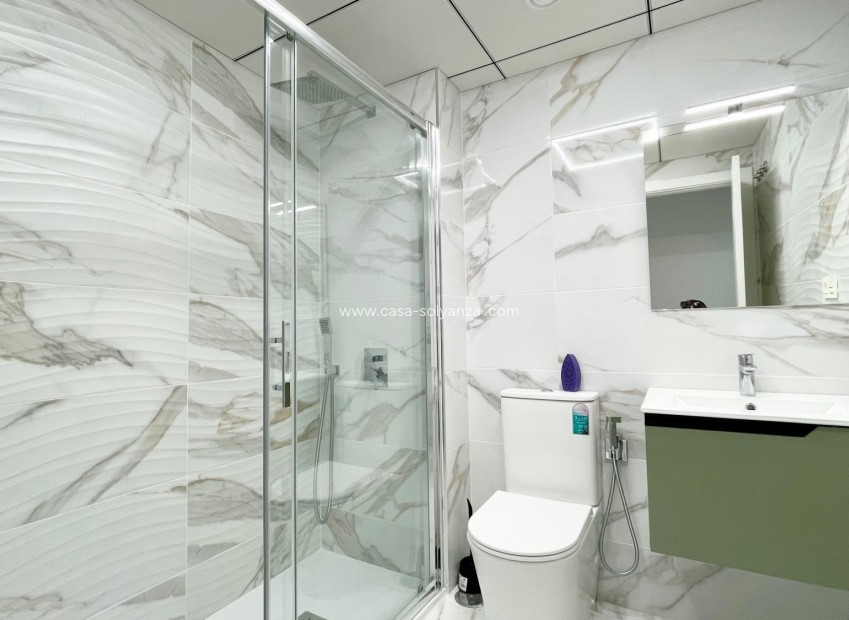 Herverkoop - Appartement / flat - Torrevieja - Center