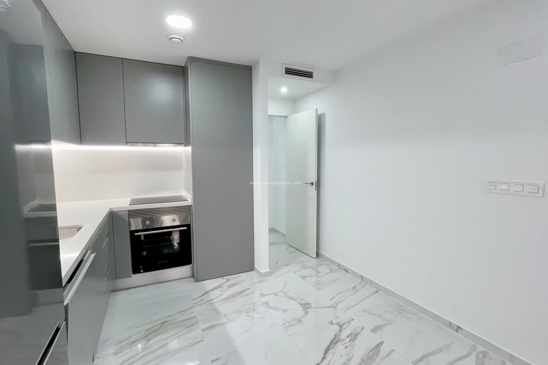 Herverkoop - Appartement / flat - Torrevieja - Center