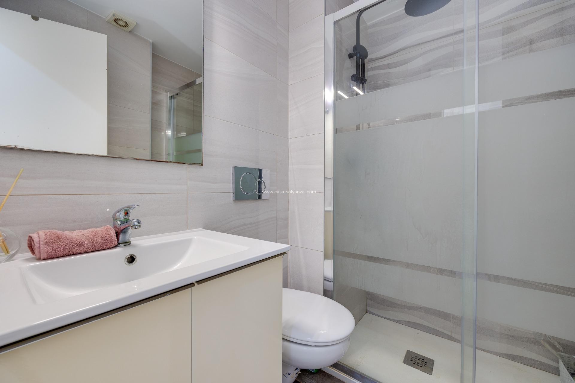 Herverkoop - Appartement / flat - Torrevieja - Center