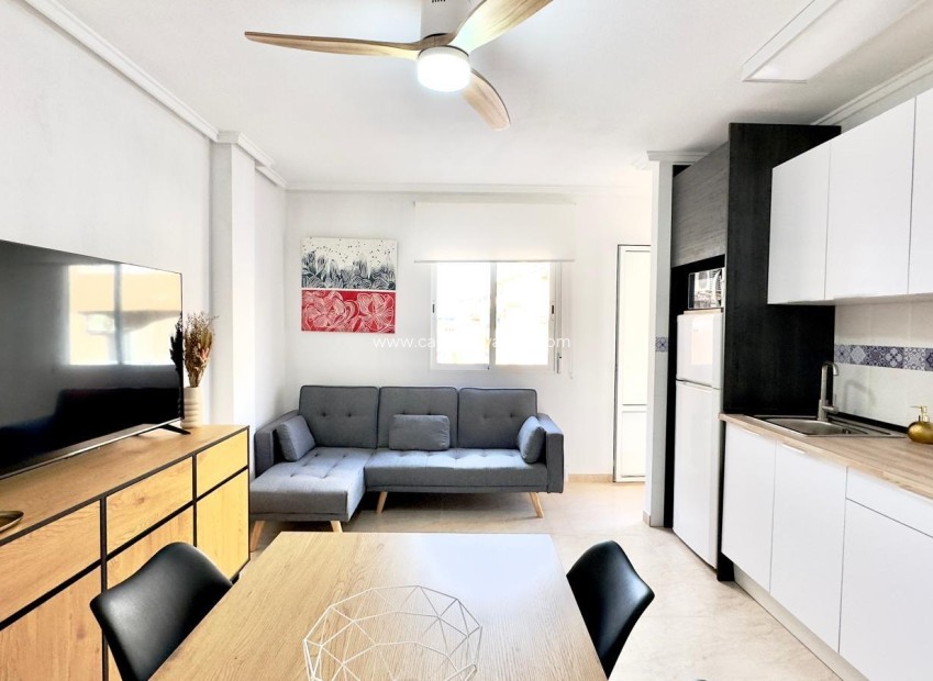 Herverkoop - Appartement / flat - Torrevieja - Center