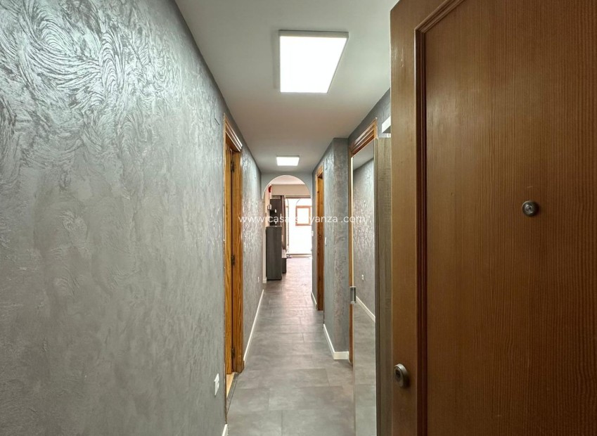 Herverkoop - Appartement / flat - Torrevieja - Center