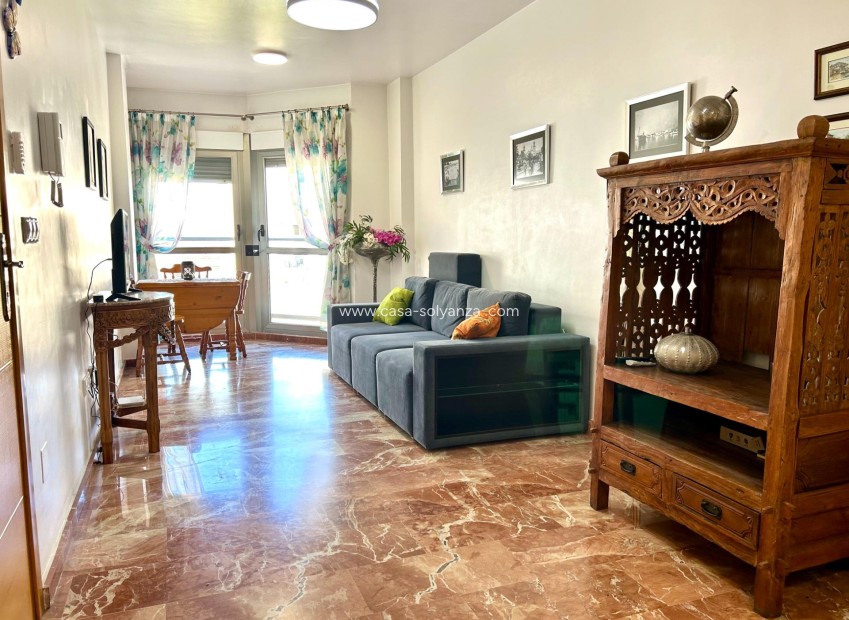 Herverkoop - Appartement / flat - Torrevieja - Center